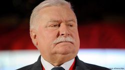 Сдержанность Европы вызвана страхом перед ядерной войной с РФ – Валенса