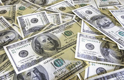 Курс доллара консолидируется вблизи максимума 86,33 перед важными событиями 