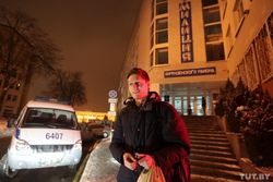 В Минске в здании суда омоновцы избили журналиста портала TUT.by