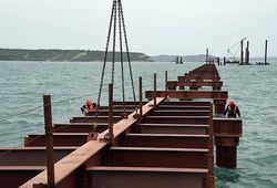 Почему зависло строительство Керченского моста 
