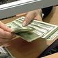 НБУ обвалил гривну к доллару до 27