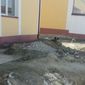 Построенные в Навои Узбекистана президентские дома разваливаются 