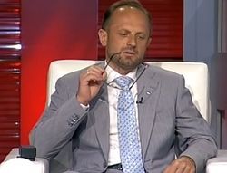 Путин хочет к осени проложить коридор по суше к Крыму – Безсмертный