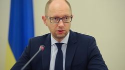 Доллар должен стоить максимум 12 грн - Яценюк