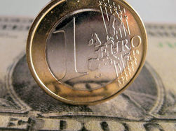 Курс евро на Forex продолжил снижение в среду