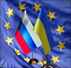 Азаров рассказал, что вздохнул с облегчением после отказа от СА