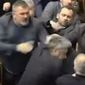 Украинцы избили индуса в Италии, о россиянах в метро уже забыли