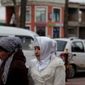 В Фергане Узбекистана учащуюся колледжа заставили снять платок