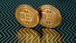 Bitcoin по праву занимает лидирующие позиции среди криптовалют