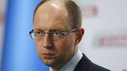 Яценюк назвал причину обвала гривны