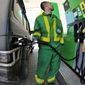 АМКУ обязал заправки снизить цены на бензин и дизтопливо