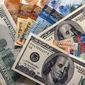 Курс тенге на Форекс падает к доллару, евро и фунту