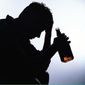 В Латвии от контрафактного алкоголя умер шестой человек 