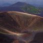 Вулкан Этна активизировался – слышны толчки, окрестности засыпает пеплом
