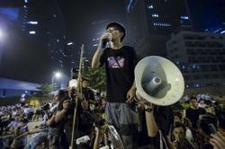 В Гонконге руководство предъявило ультиматум митингующим