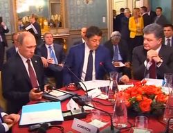 Порошенко вежливо попросил Путина убраться из Украины