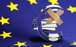 Курс евро на Forex снизился до 1.2385
