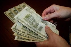 Зарплата в 500 долларов в Беларуси? Это возможно, но путем локаутов – эксперт