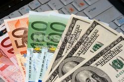 Курс евро может вырасти в район 1,3863 доллара на Форекс