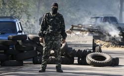 Глава сепаратистов Славянска заявил о танках и готовности к переговорам