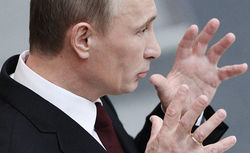 После распада СССР Россия начала свое движение к политике холодной войны