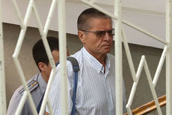 Экс-министр Улюкаев в зале суда