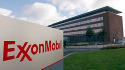 ExxonMobil утратила кредитный рейтинг из-за нефти