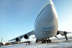 Россия готова принять украинских авиаконструкторов – Рогозин