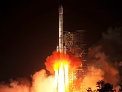 Китай стал третьей космической державой, запустившей луноход