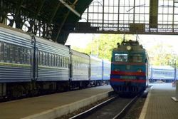"Укрзалізниця" отменила движение поездов в Крым