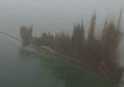 В Сети показали видео подрыва 4-километровой дамбы в Китае