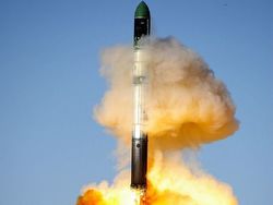 Российская армия сегодня: И наган, и «Сатана»