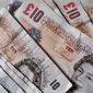 Британцы массово скупают евро и доллар из-за референдума