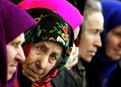 МВФ будет требовать повышение пенсионного возраста украинцев