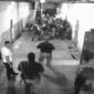 В Сети показали видео избиения заключенных в Одессе