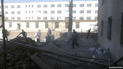 Студенты Намангана (Узбекистан) превратились в дворников