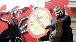 Узбекистан "одевает" русских националистов - СМИ