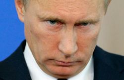 Рейтинг Путина скатывается до докрымского уровня