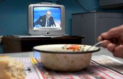 Больше всего россияне любят смотреть телевизор