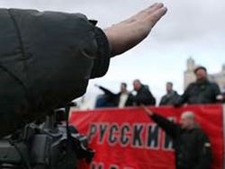 Россия: националисты в Подмосковье убили в поезде гражданина Узбекистана