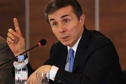Экс-премьер Грузии Иванишвили стал ведущим развлекательного телеканала