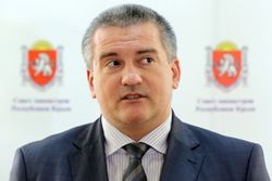 Крым обеспечен электроэнергией на две трети потребностей – Аксенов