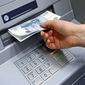 Visa и MasterCard переходят на плавающую комиссию в банкоматах 
