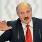 Декрет о тунеядцах можно отменить через 2-3 года – Лукашенко  