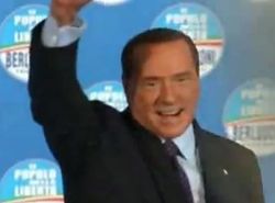 Экс-премьер Италии попал в больницу – у Берлускони проблемы с глазом