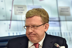 Путину предложат три варианта реформирования экономики России