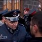 Тысячи жителей Гюмри вышли на улицы, требуя выдать российского солдата