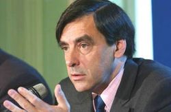 Фийон обвинил президента Олланда в создании «теневого кабинета»