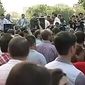 В Ереване зарождается Майдан, в городе начали возводить баррикады