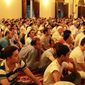 Учителя и врачи Узбекистана выгнали детей из мечетей 